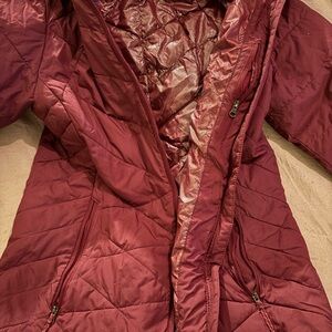 Columbia Women's Deep Red Puffer Jacket